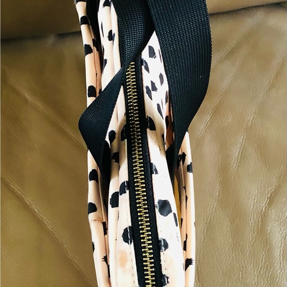 Kate Spade New York, Renny Drive 13” Laptop Case, Blush/Black, GUC - Picture 15 of 15